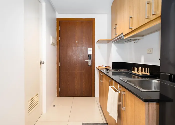 Brand New Japandi 1br With Pool View Near Moa & Naia *