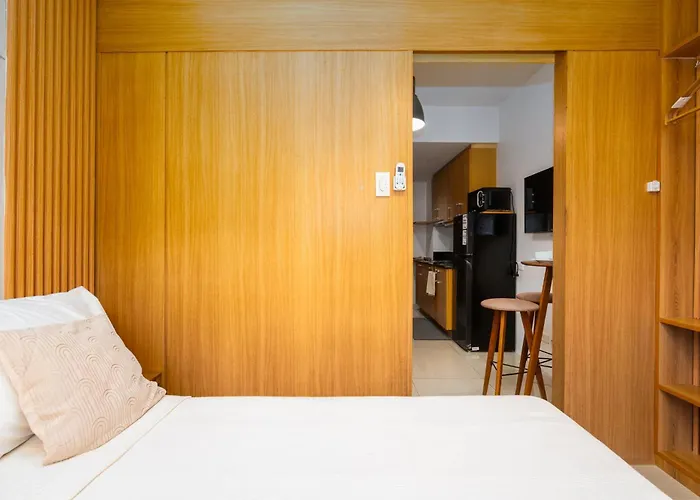 Brand New Japandi 1br With Pool View Near Moa & Naia Manila